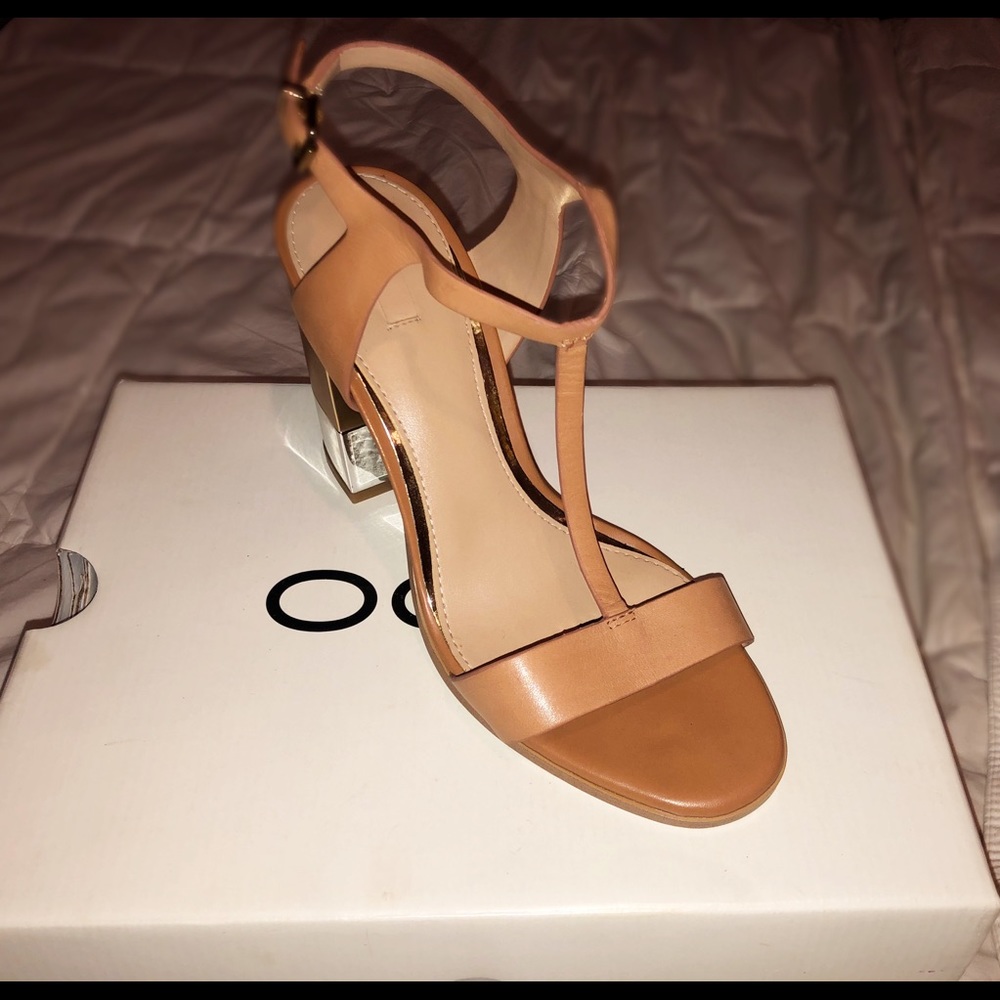 New Aldo shoes with thick heel - sz 7 1/2